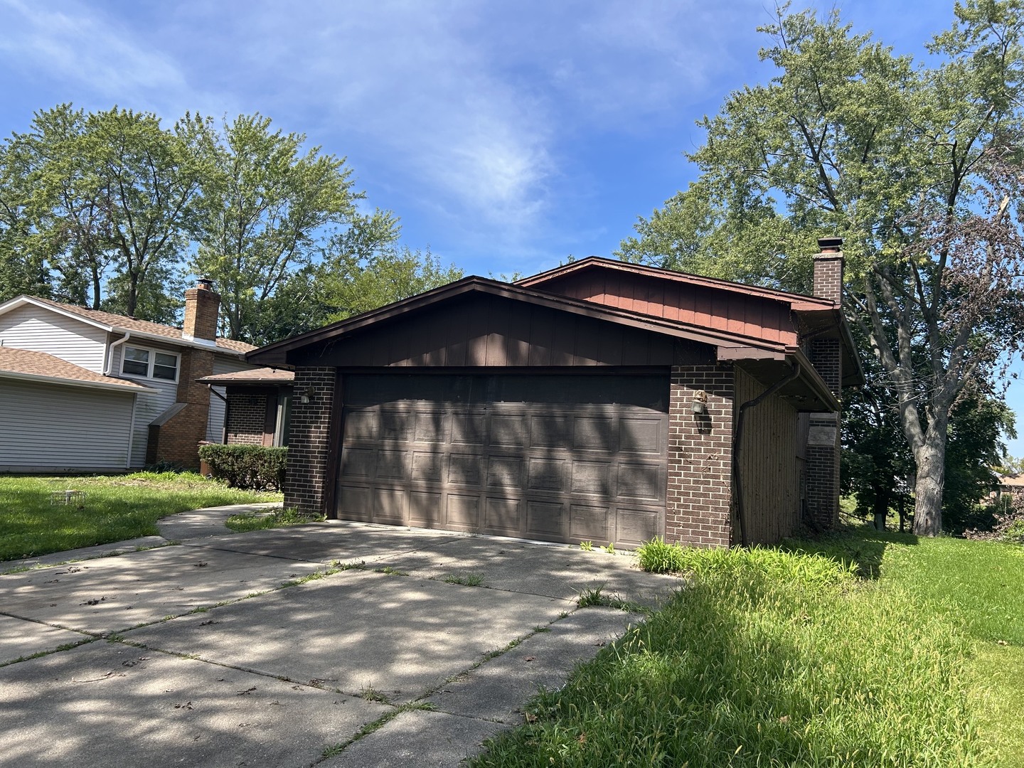 22460 Lakeshore Drive Property Photo 4