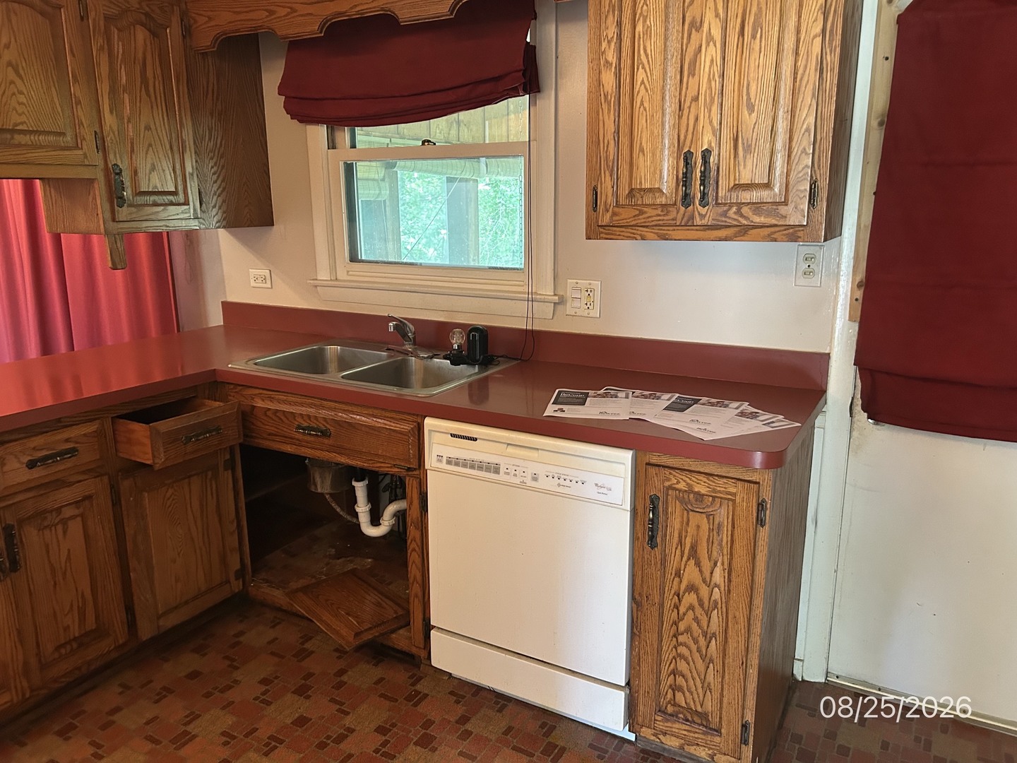 22460 Lakeshore Drive Property Photo 11