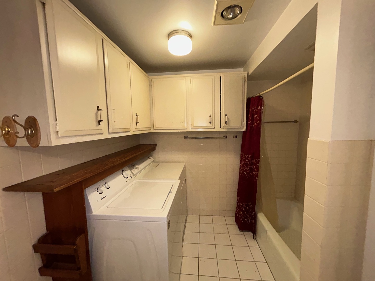22460 Lakeshore Drive Property Photo 17