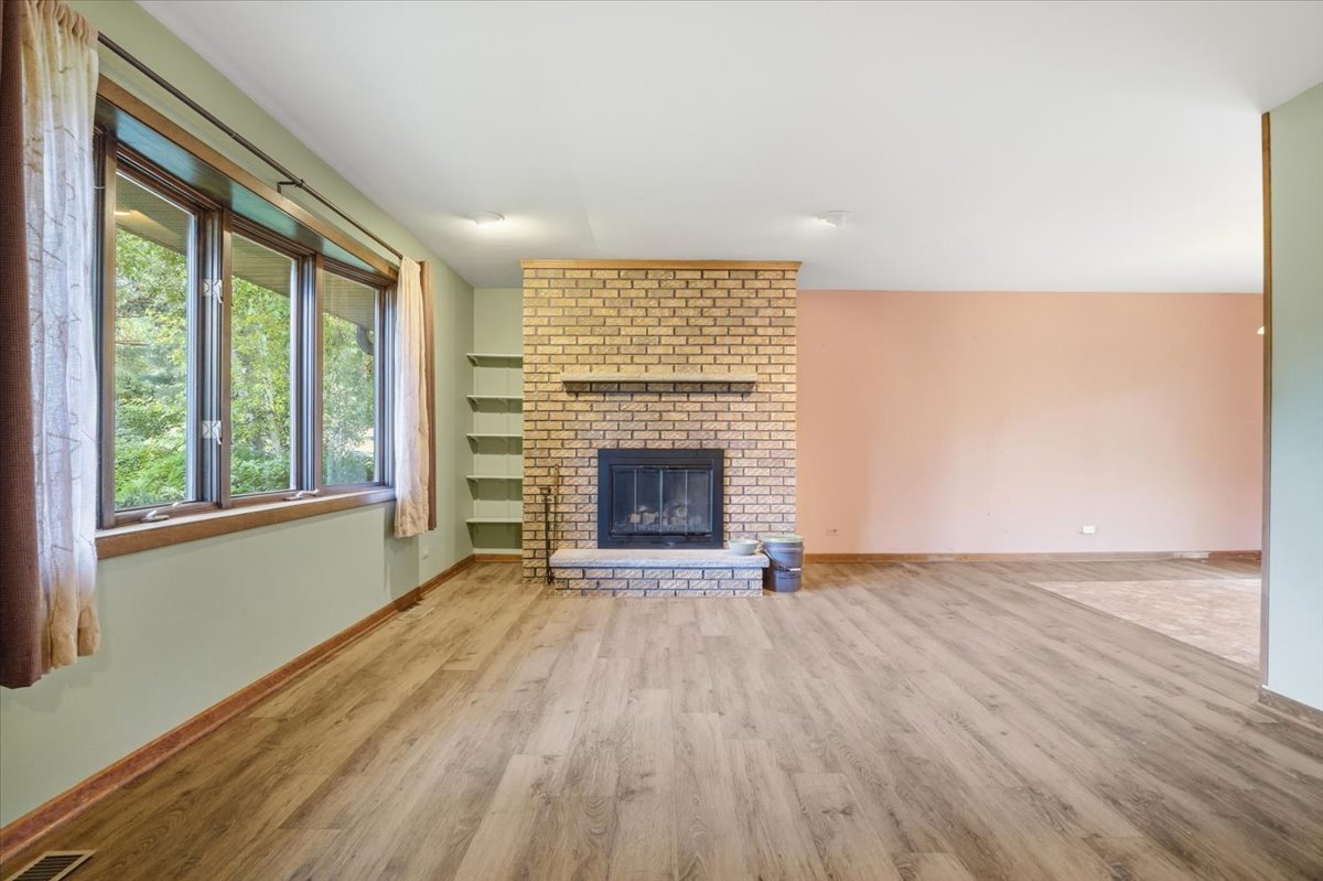 10405 W Ford Avenue Property Photo 6