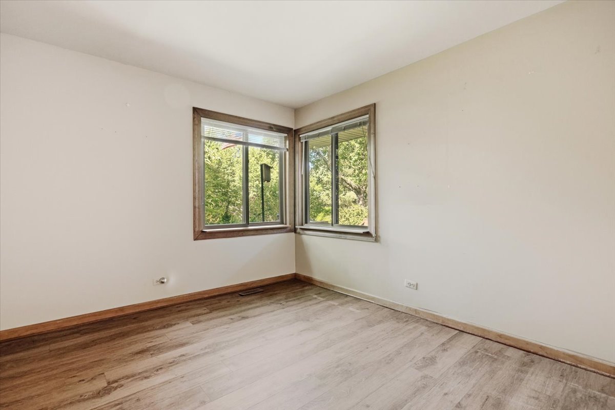10405 W Ford Avenue Property Photo 16