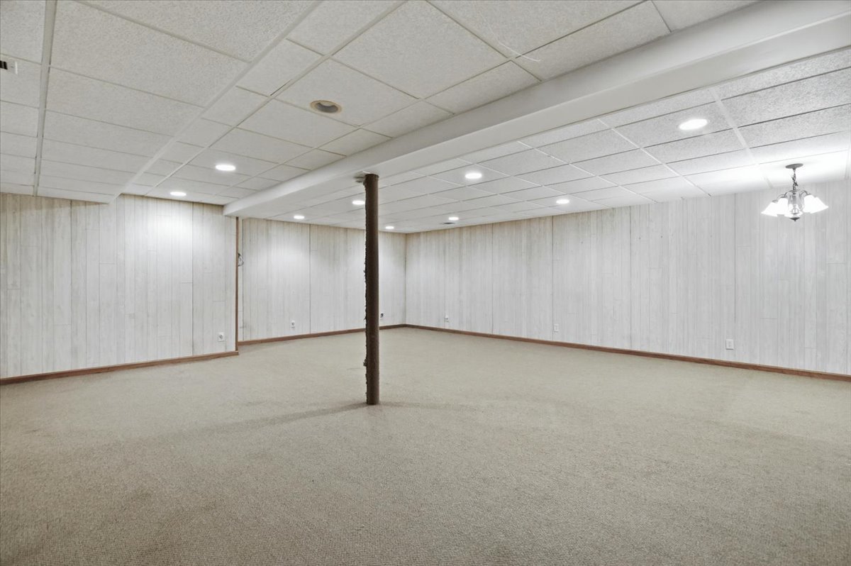 10405 W Ford Avenue Property Photo 19
