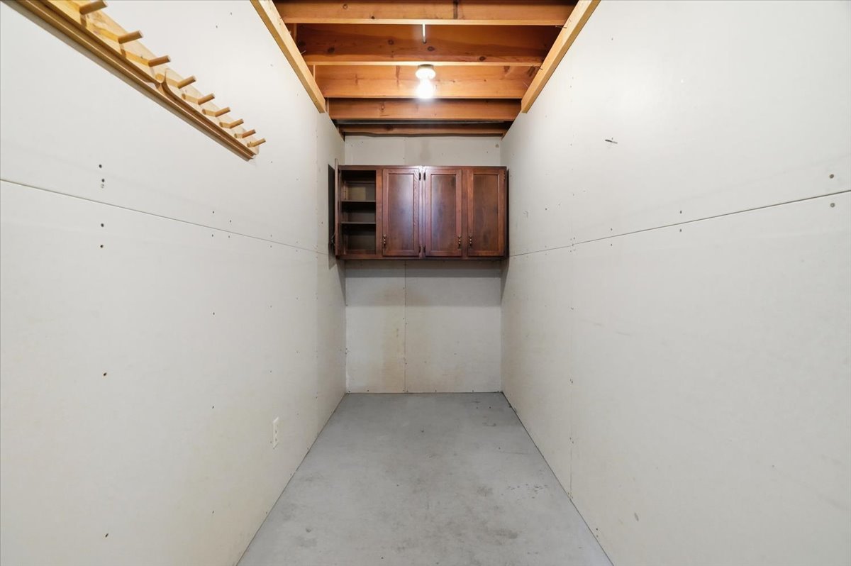 10405 W Ford Avenue Property Photo 25