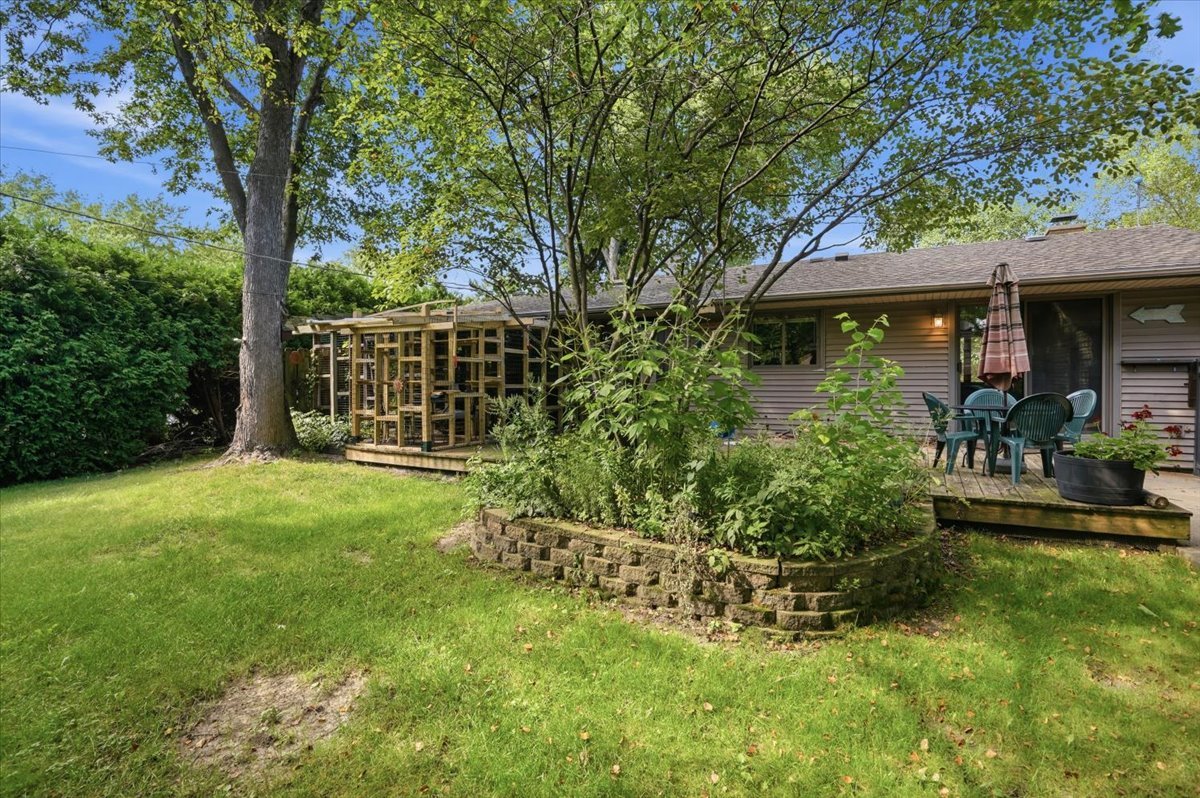 10405 W Ford Avenue Property Photo 27