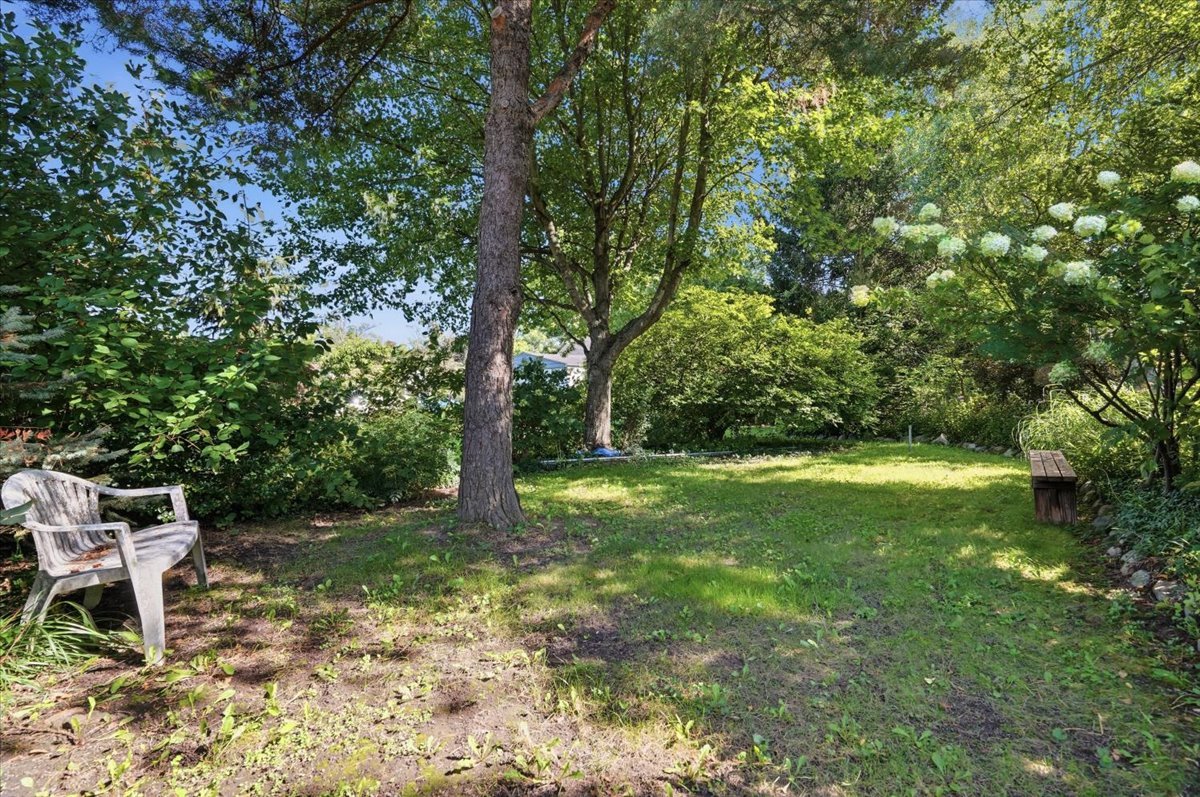 10405 W Ford Avenue Property Photo 29