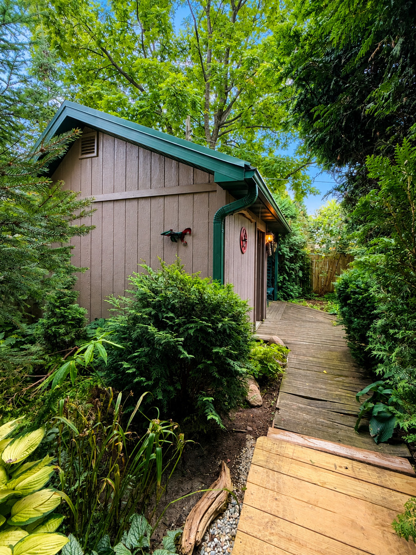 10405 W Ford Avenue Property Photo 30
