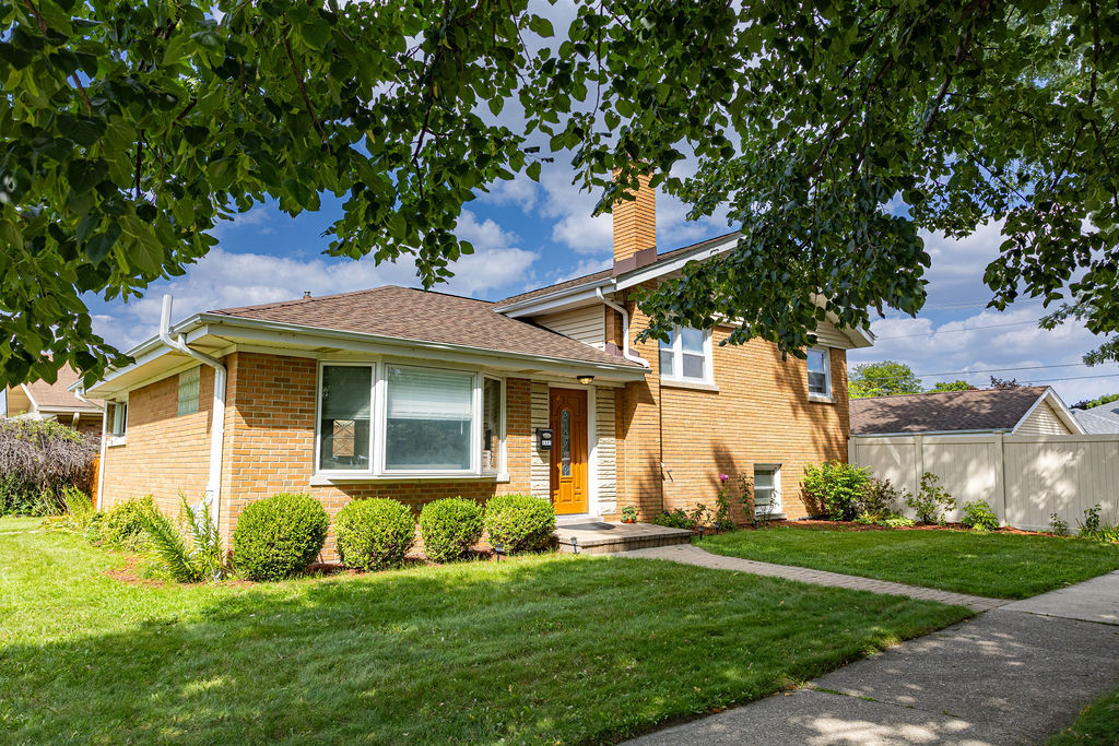 4445 Arthur Avenue Property Photo 3