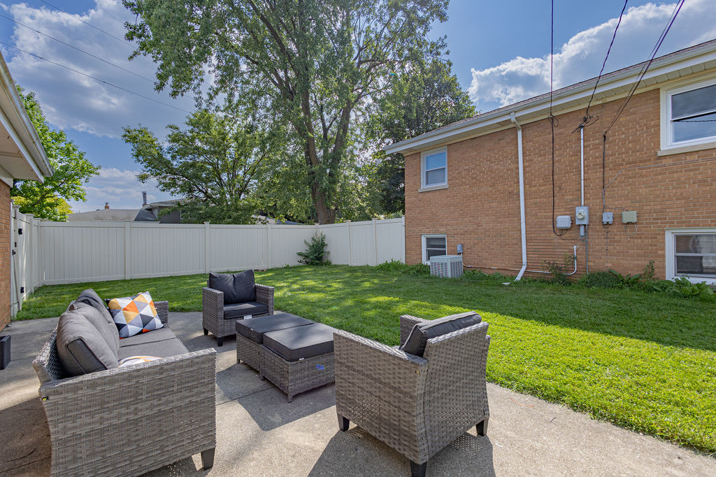 4445 Arthur Avenue Property Photo 7