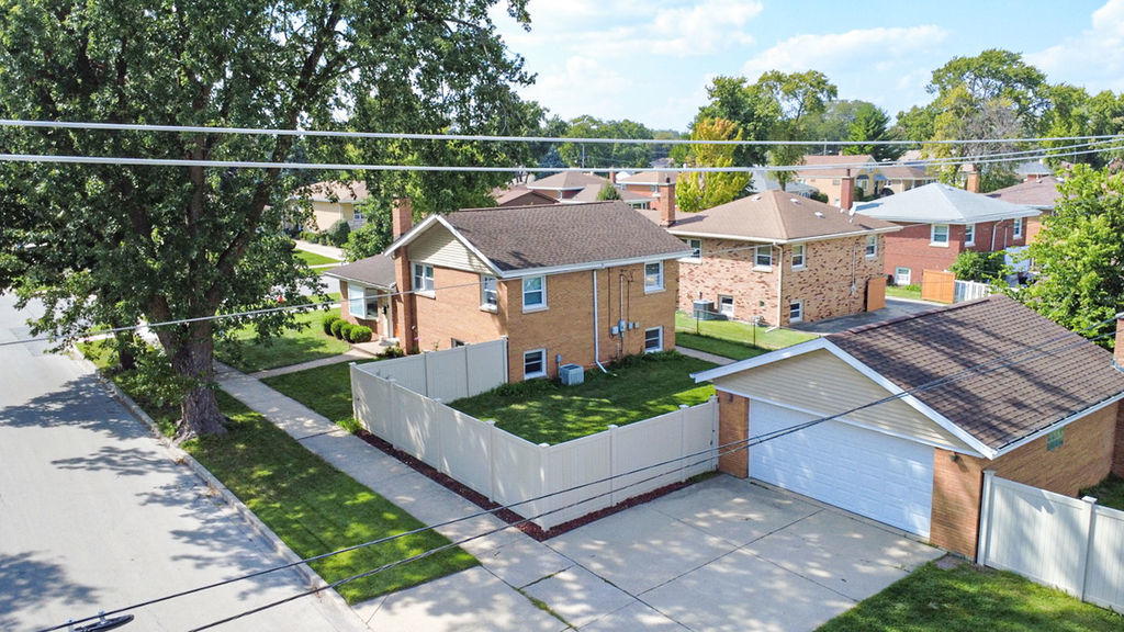 4445 Arthur Avenue Property Photo 11