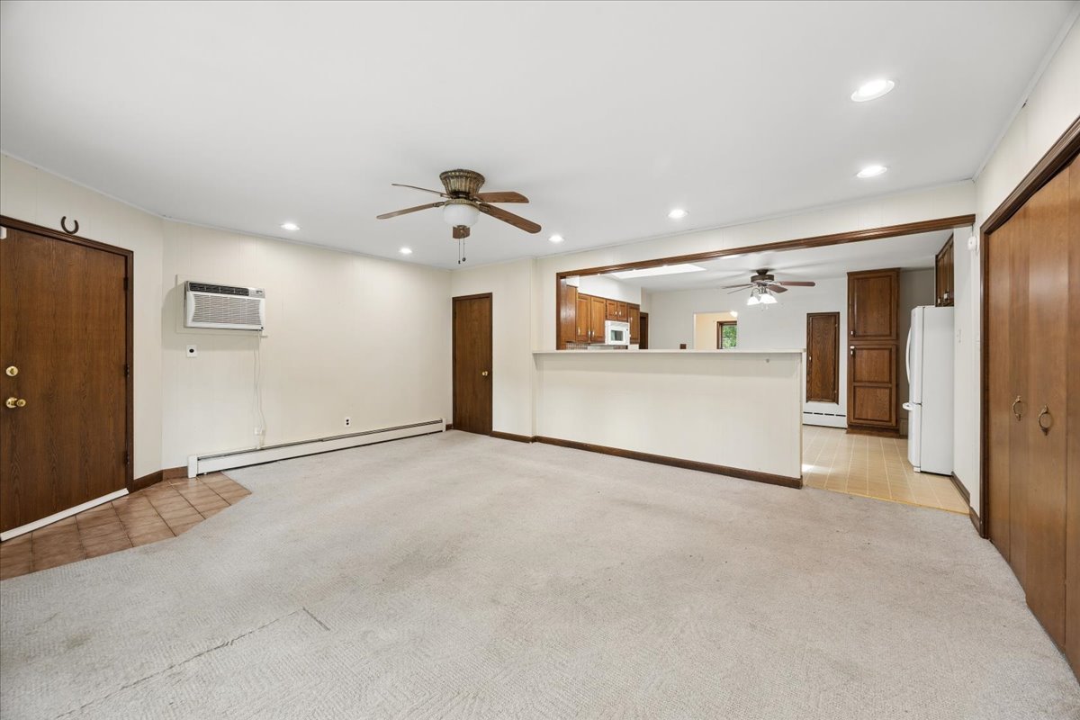 422 E Ravine Avenue Property Photo 7