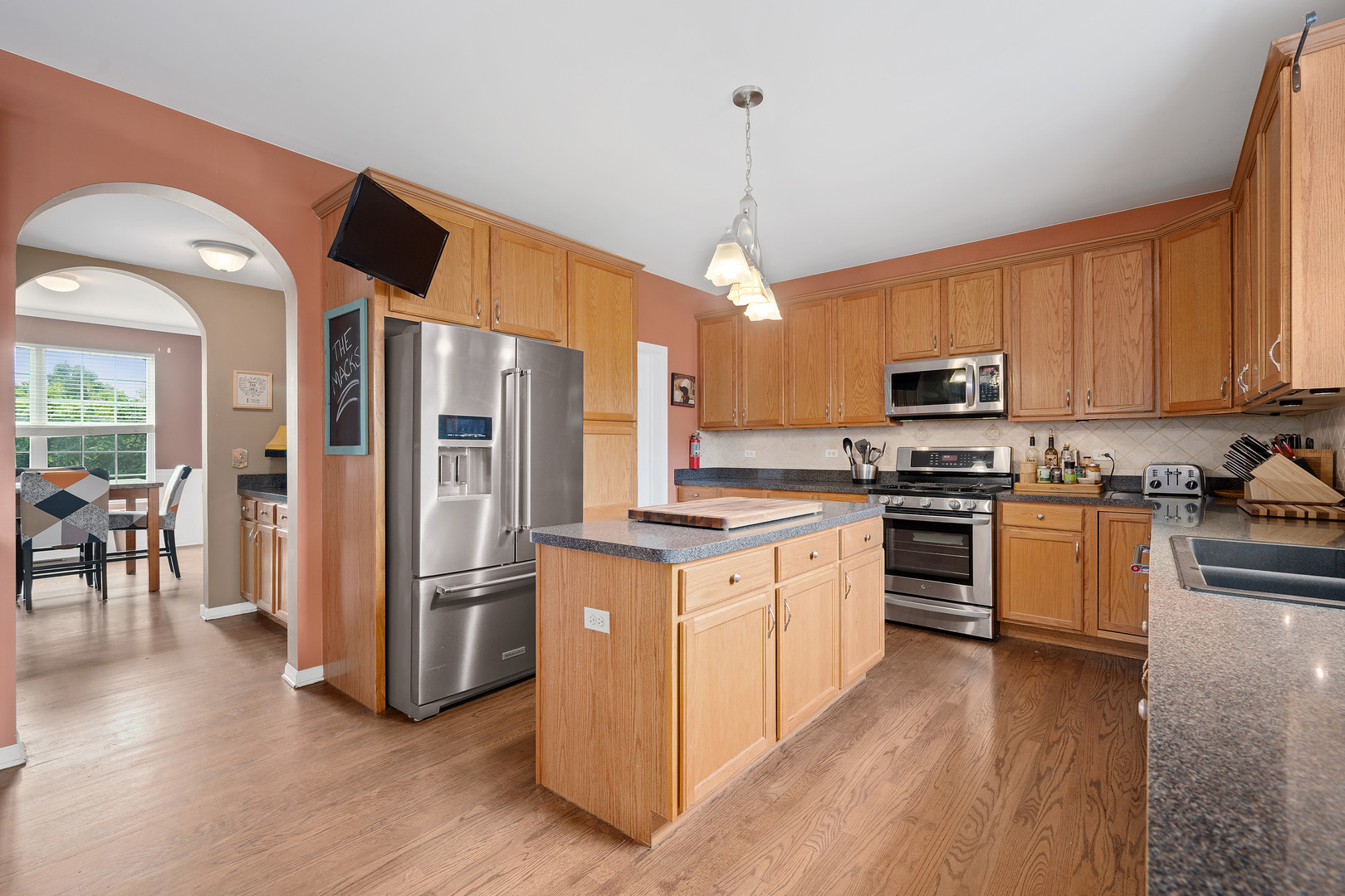254 E Park Avenue Property Photo 14