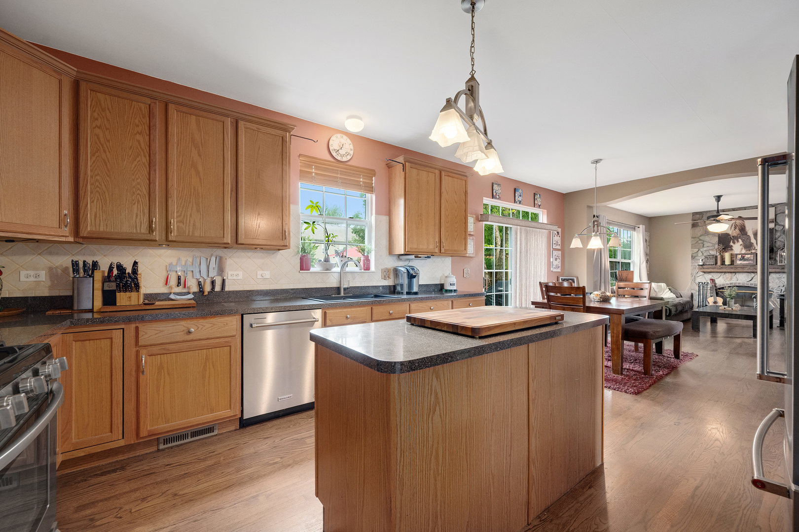 254 E Park Avenue Property Photo 15