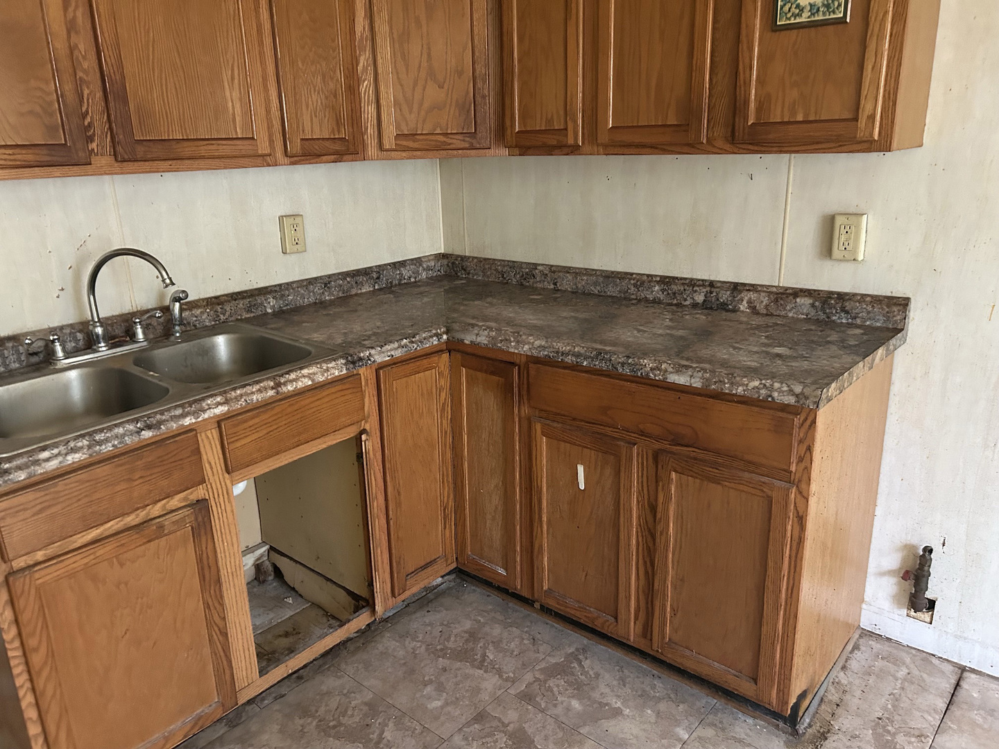 2675 E Melbrook Drive Property Photo 10