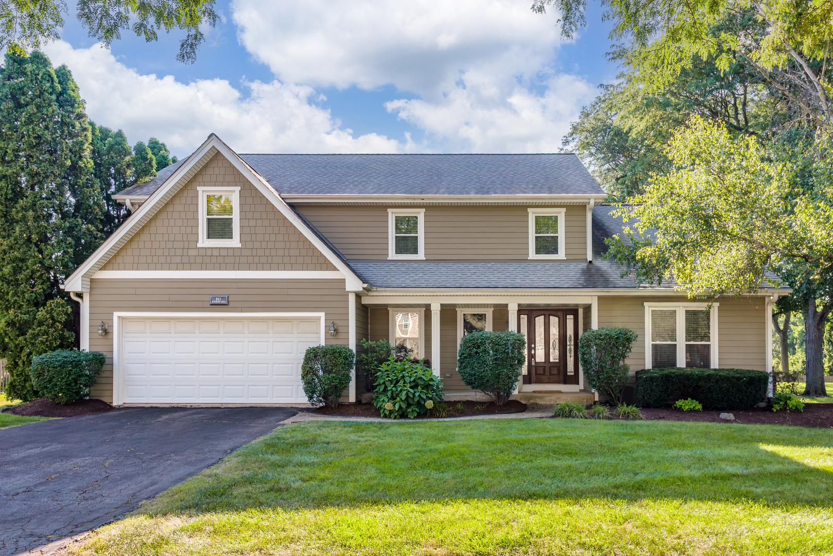 841 Buttonwood Circle Property Photo 2