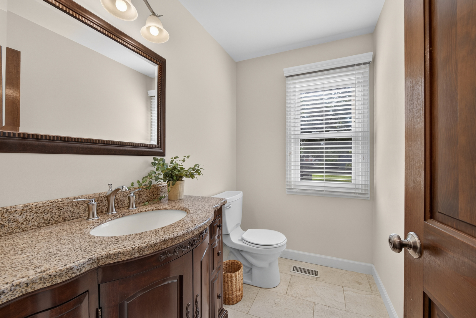 841 Buttonwood Circle Property Photo 17