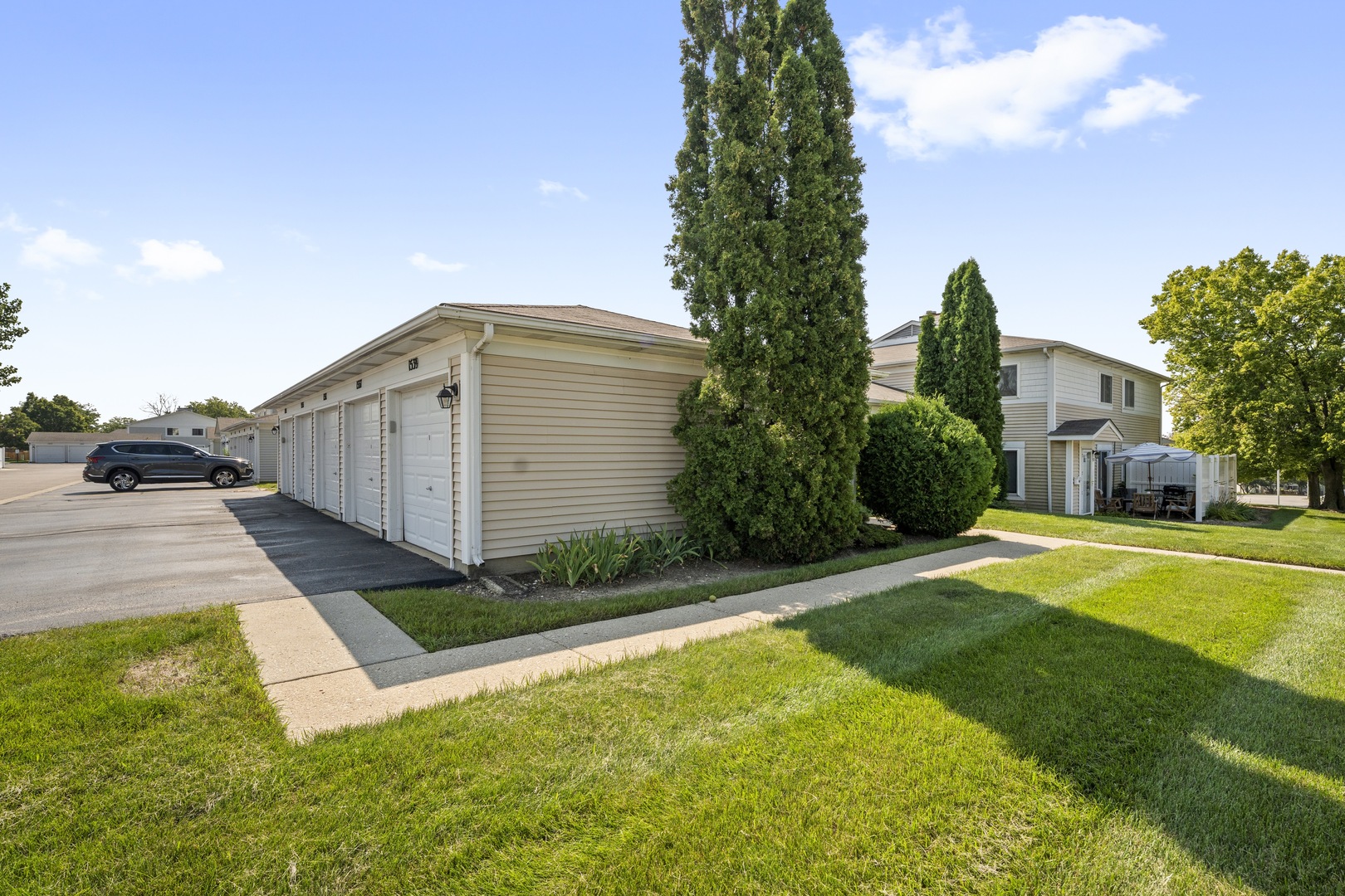 1539 Cornell Place Property Photo 2