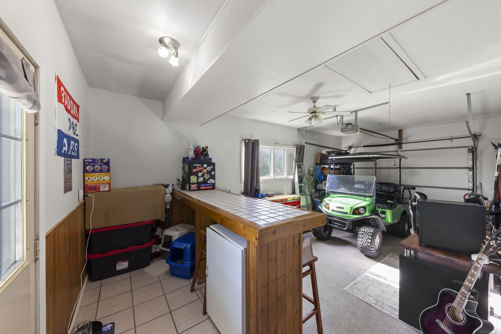 476 E 3rd Street Property Photo 17