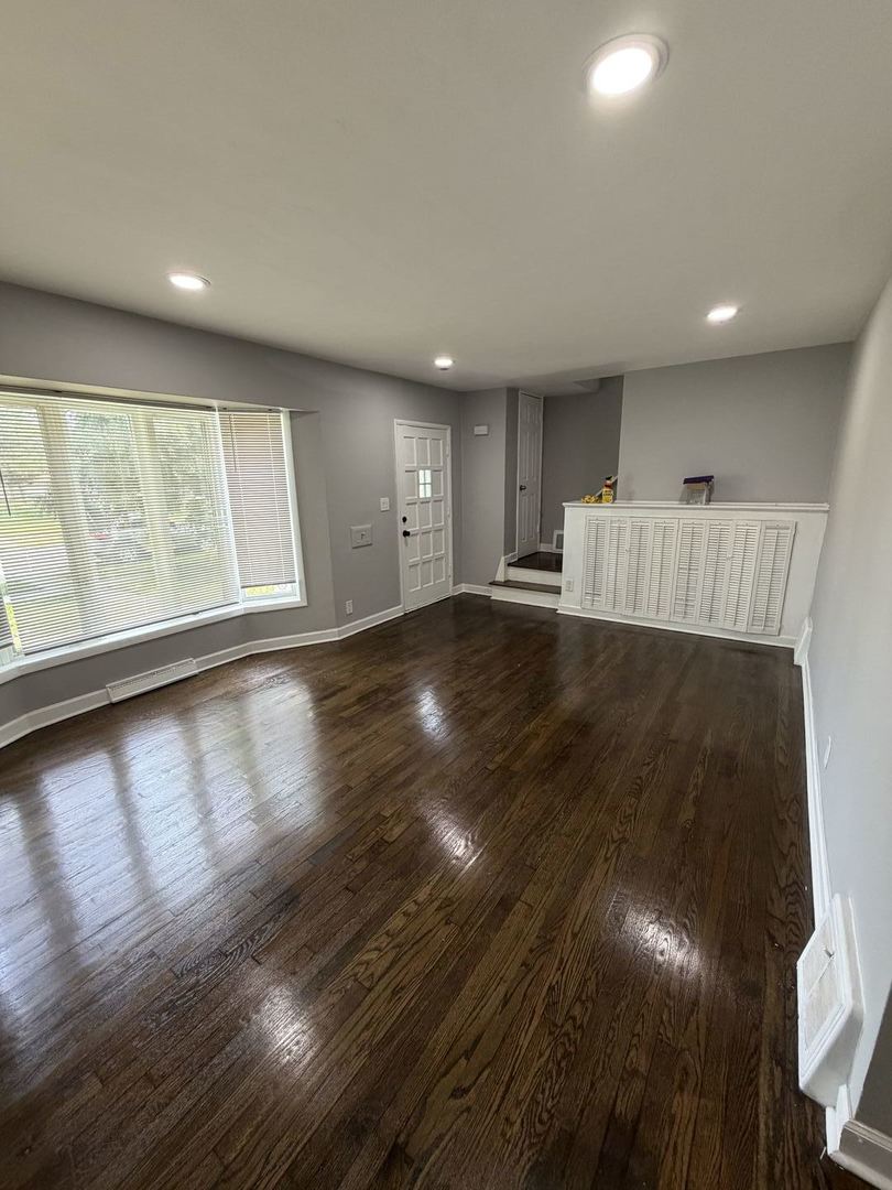 1542 Kenilworth Drive Property Photo 3