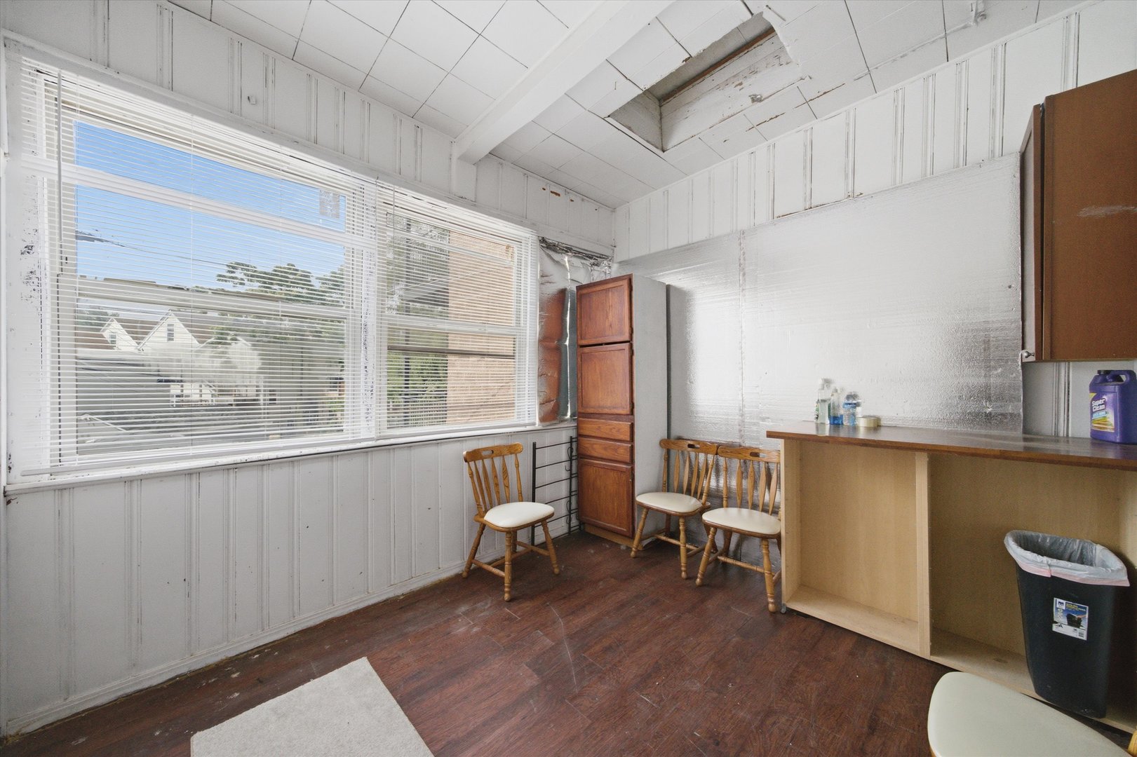 2930 N Milwaukee Avenue Property Photo 18