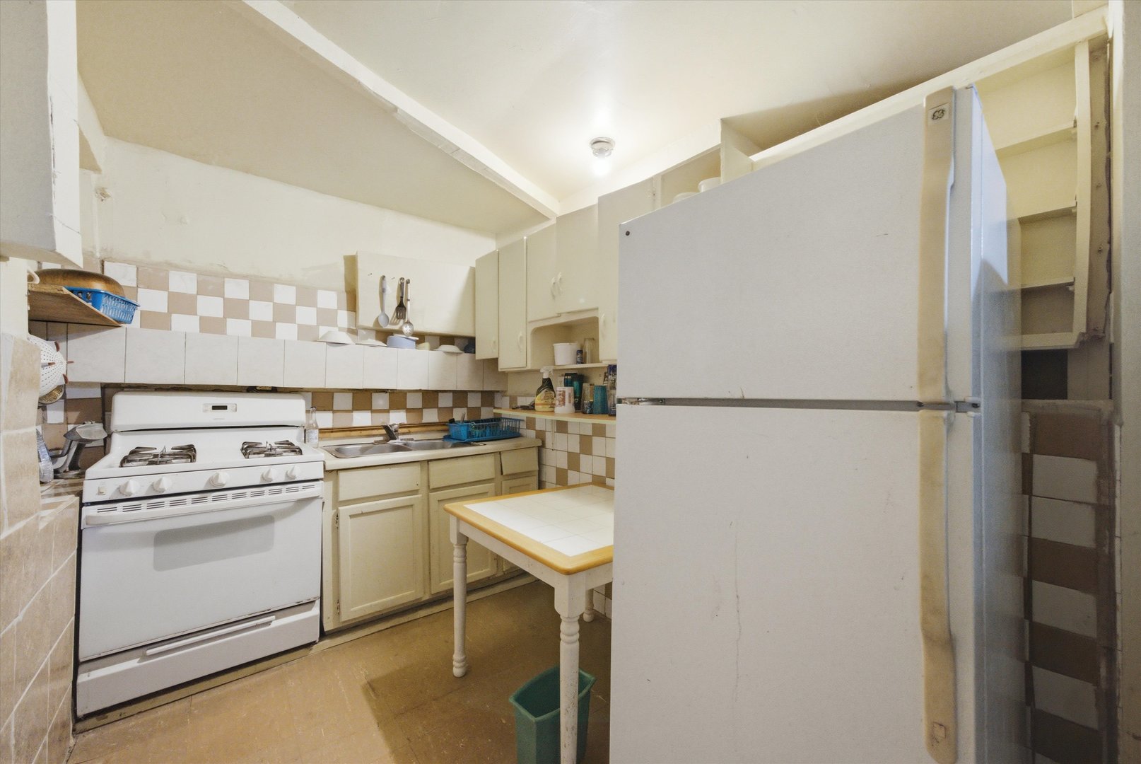 2930 N Milwaukee Avenue Property Photo 24