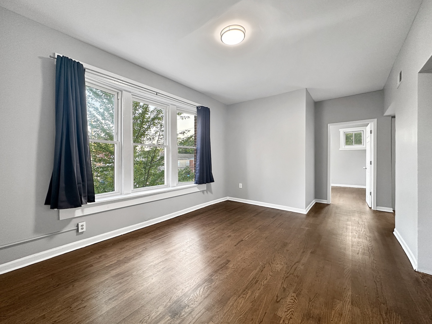 1838 W 65th Street Property Photo 6