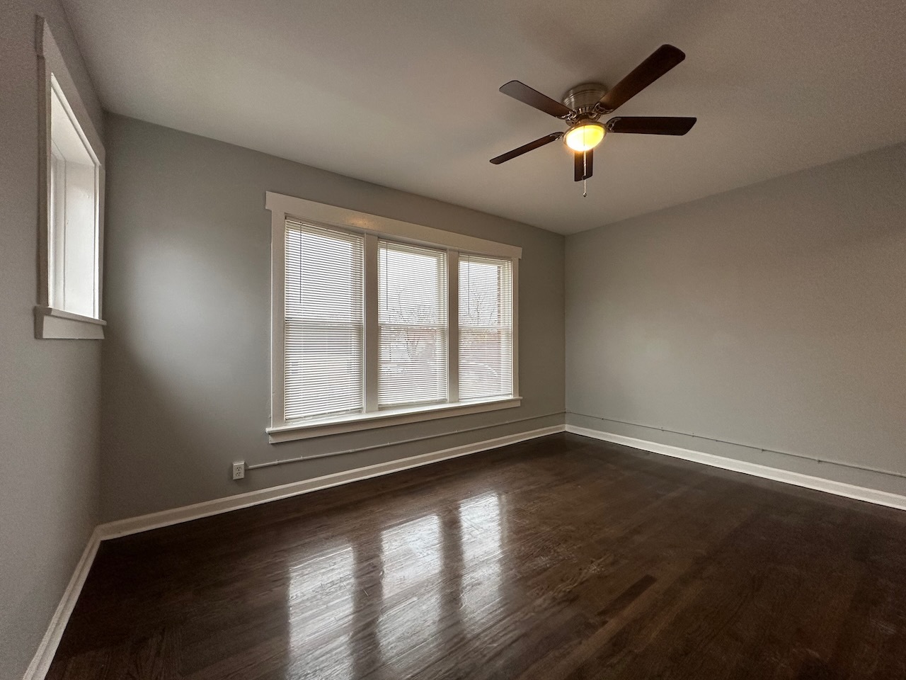 1838 W 65th Street Property Photo 23