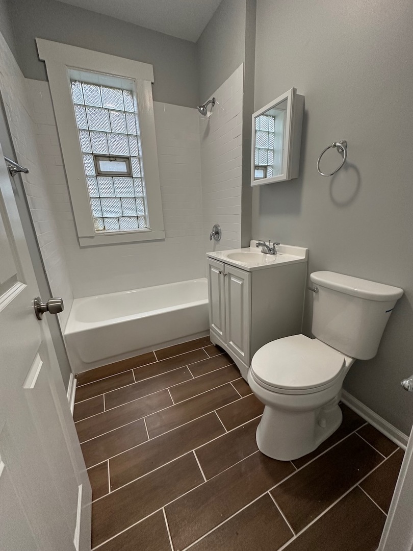 1838 W 65th Street Property Photo 26