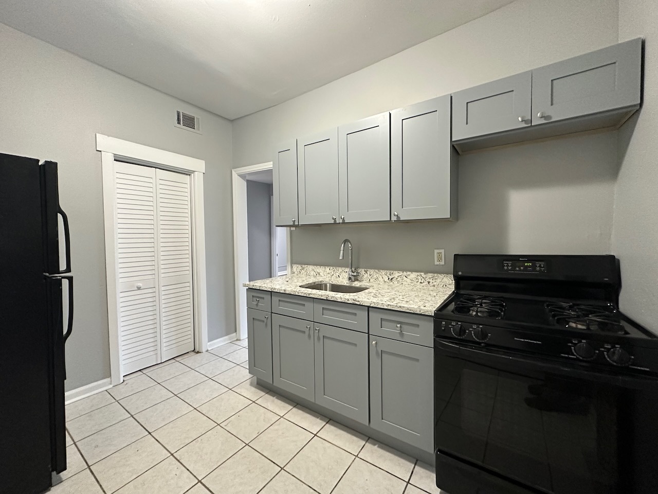 1838 W 65th Street Property Photo 30