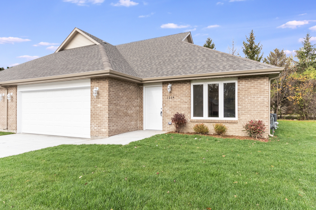 5520 Hearthside Drive Property Photo 1