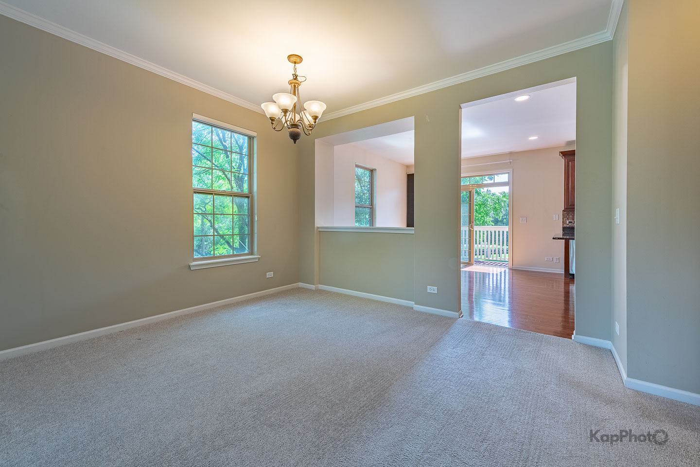 27w708 N Meadowview Drive Property Photo 5
