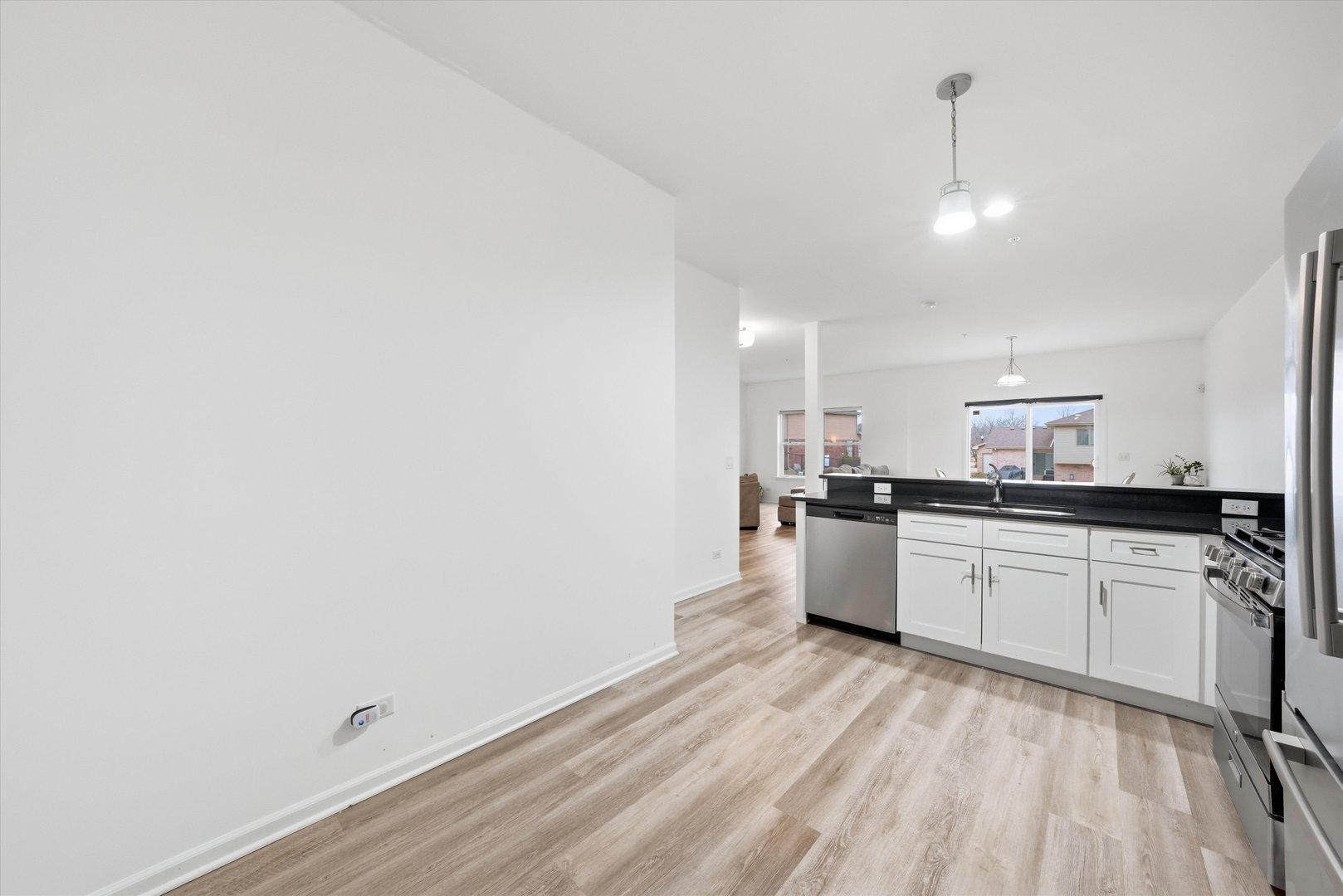 1010 Regent Drive Property Photo 11