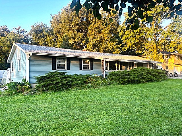 38w135 Mcdonald Road Property Photo 1