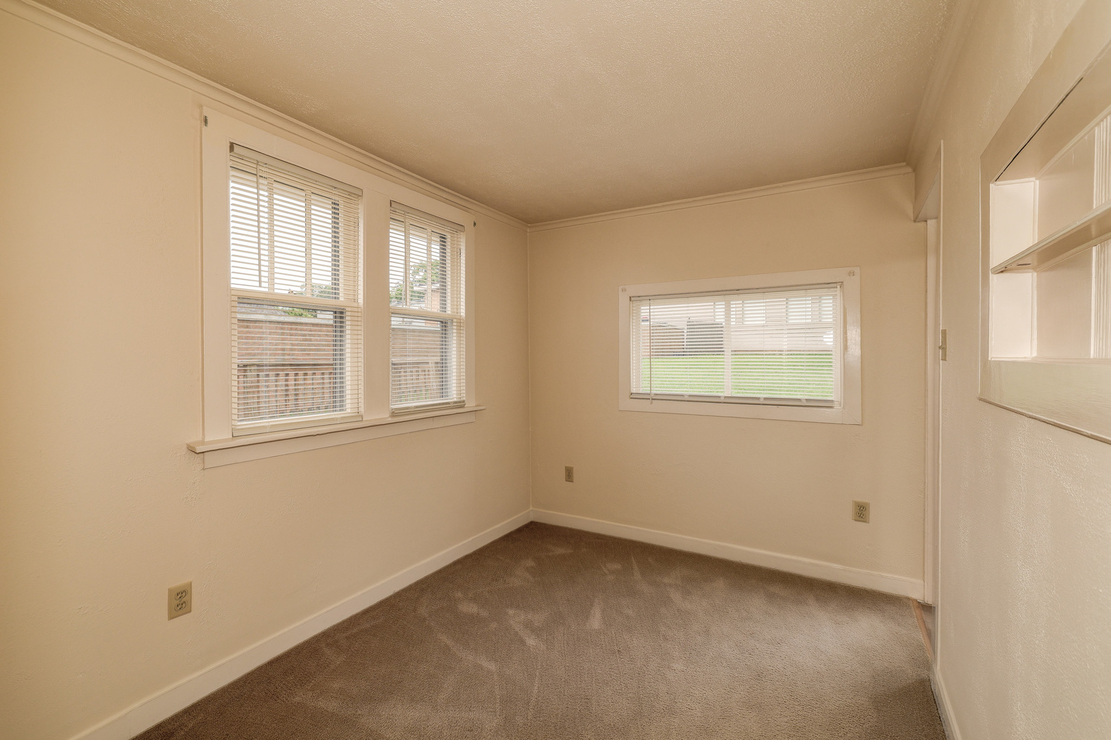 947 Mason Avenue Property Photo 8