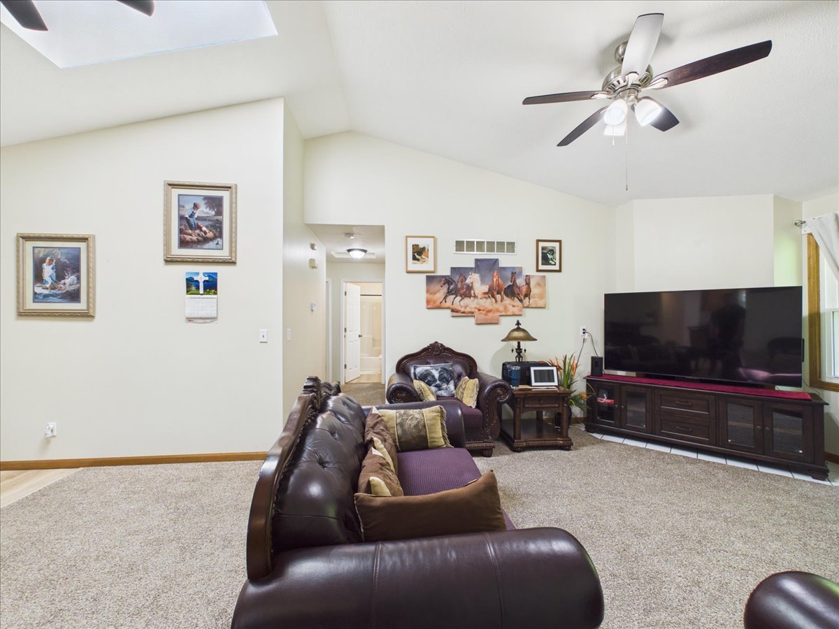 122 Drew Court Property Photo 11