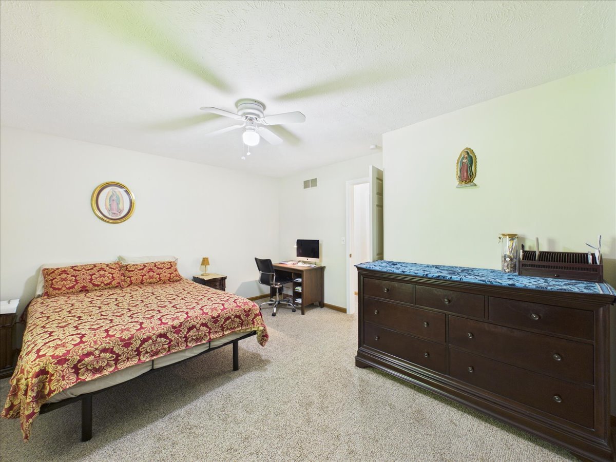 122 Drew Court Property Photo 18