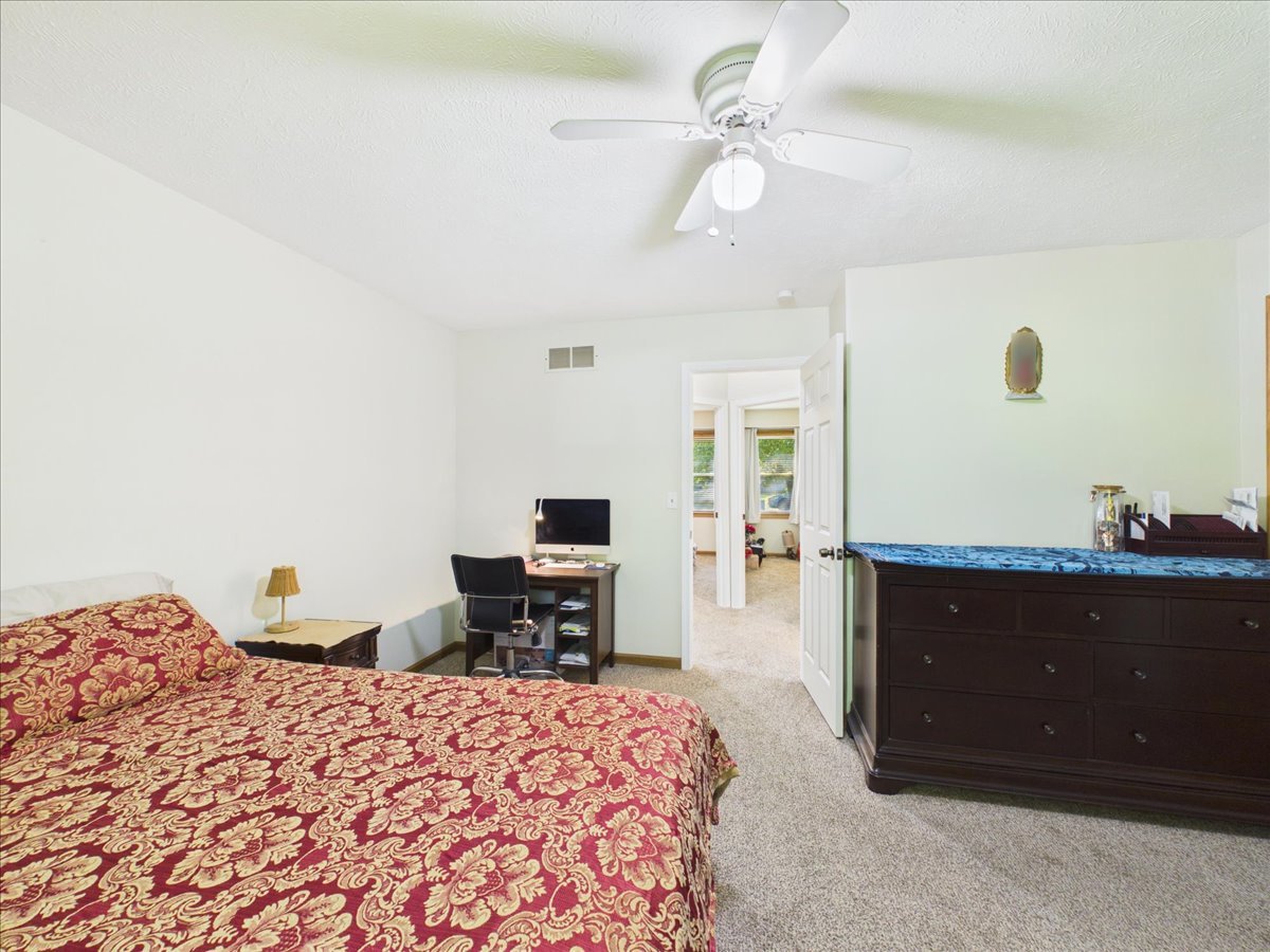 122 Drew Court Property Photo 19