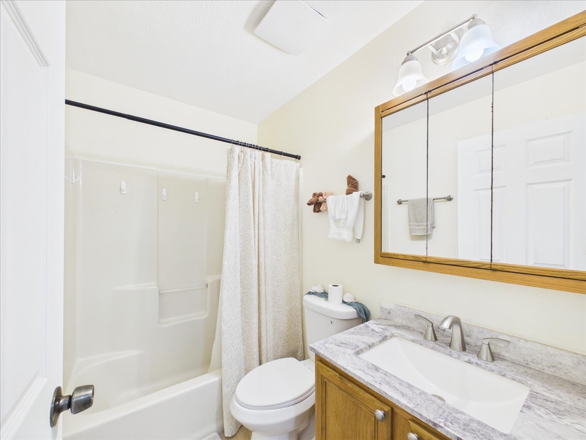 122 Drew Court Property Photo 20