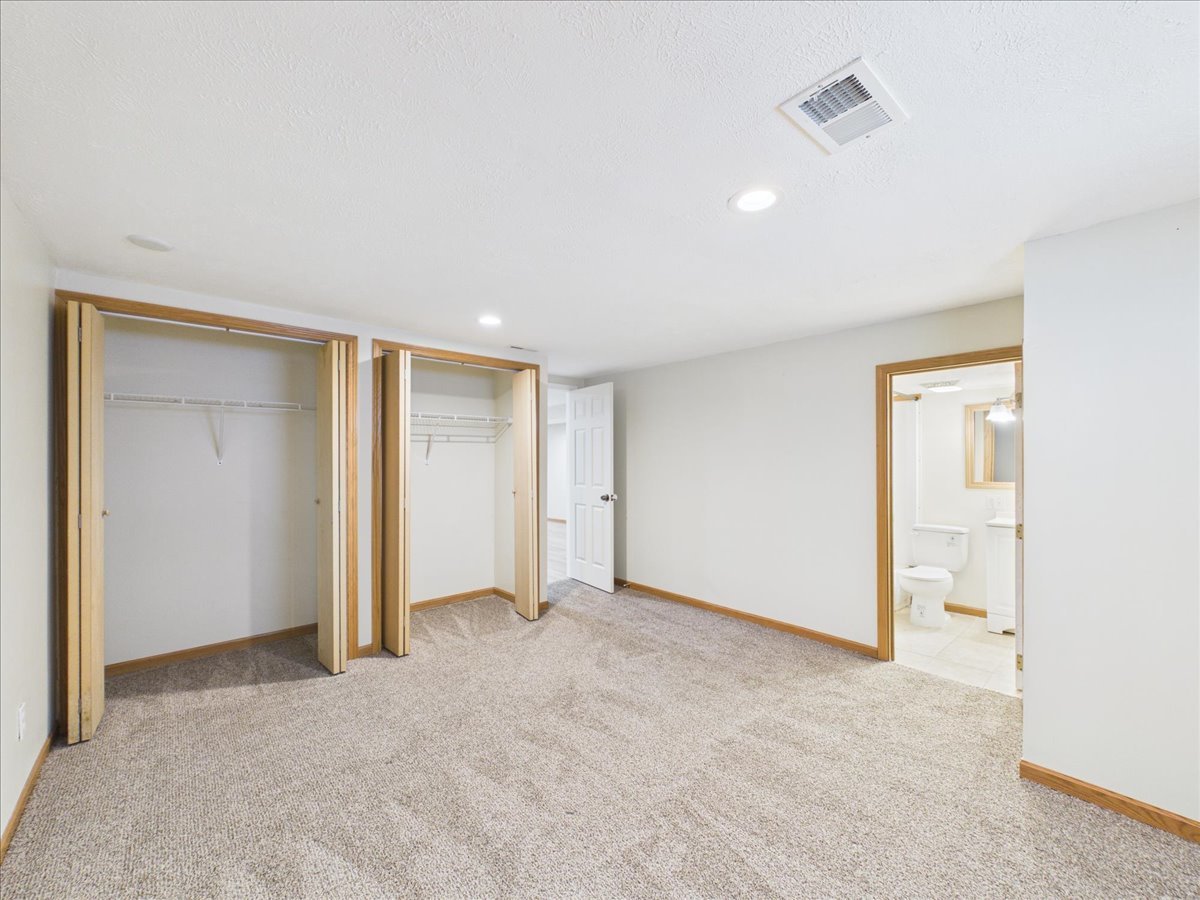 122 Drew Court Property Photo 31