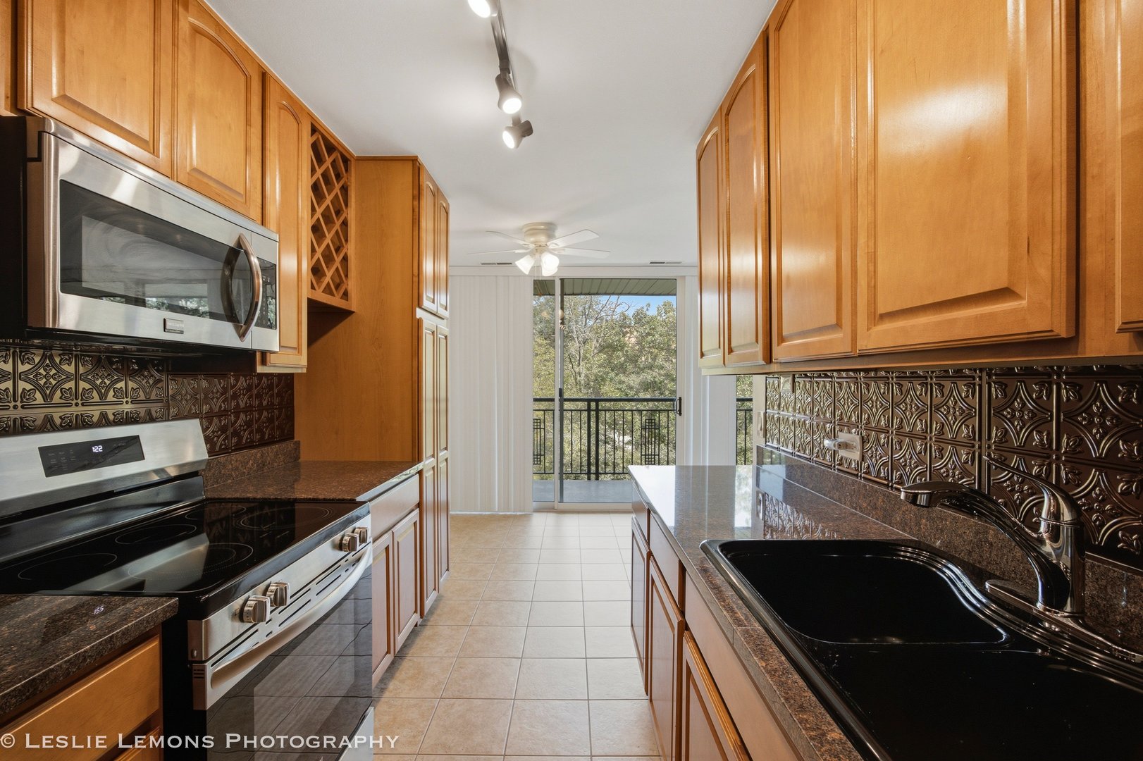 6000 Oakwood Drive 3h Property Photo 10