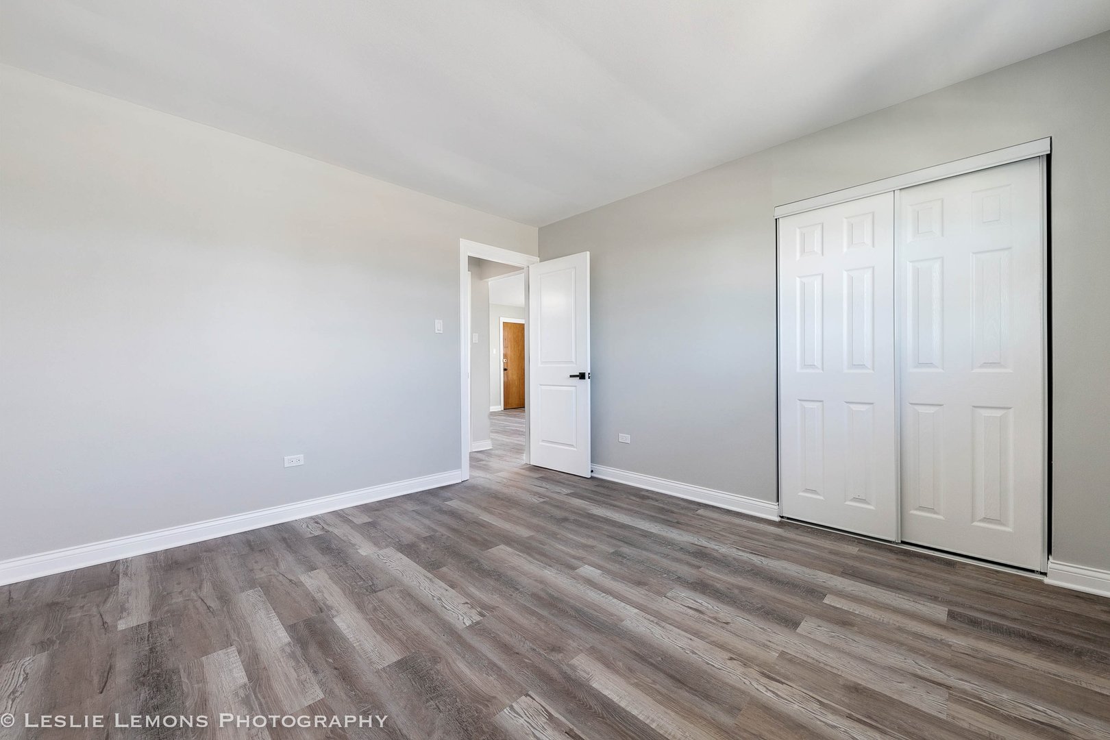 7653 S Roberts Road 2w Property Photo 11