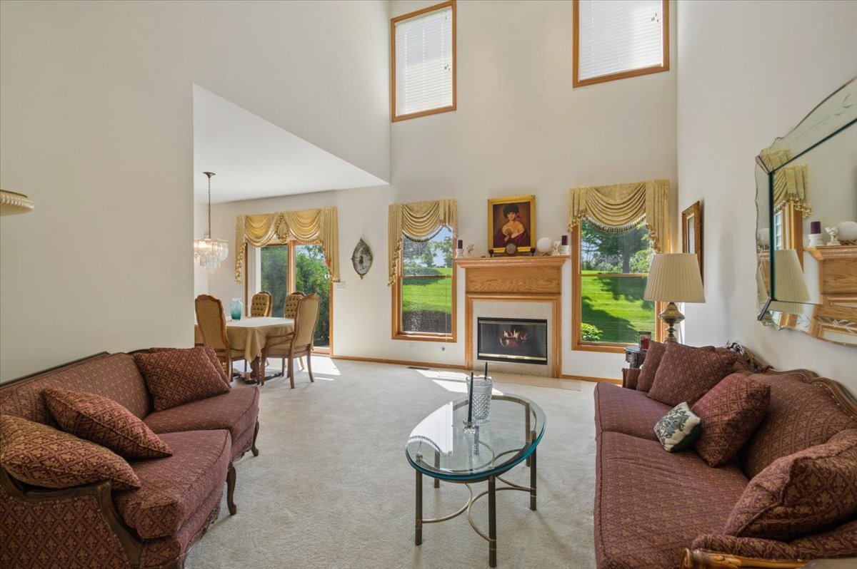 1022 Inverness Drive Property Photo 4