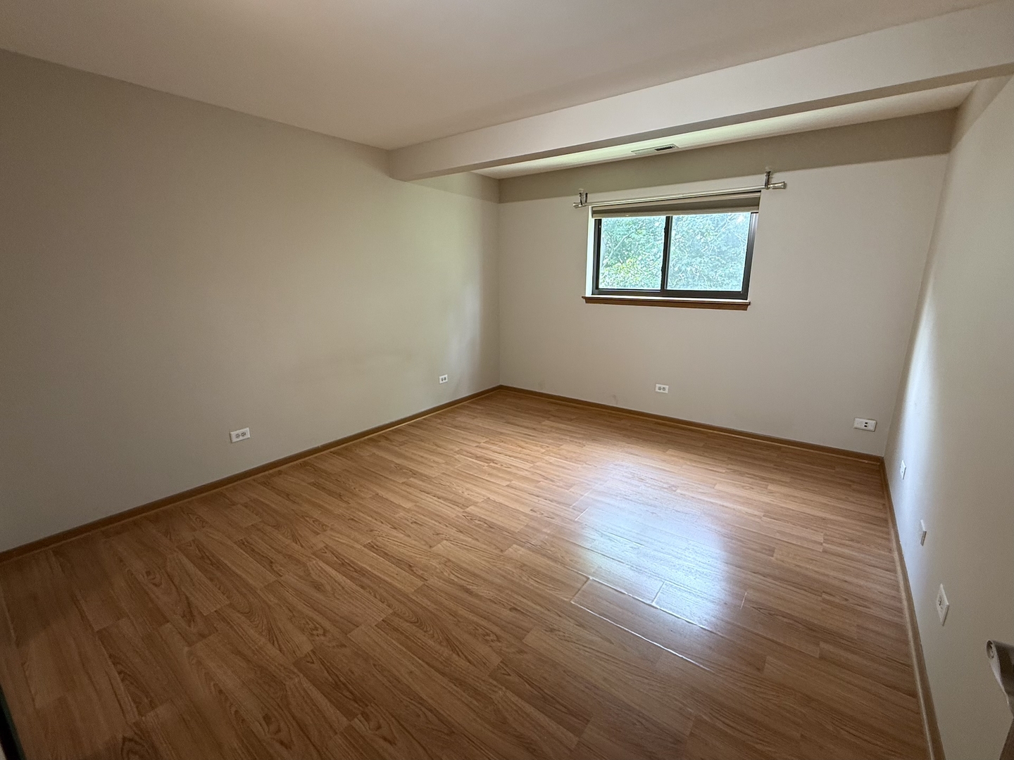 2258 Abbeywood Drive B Property Photo 6