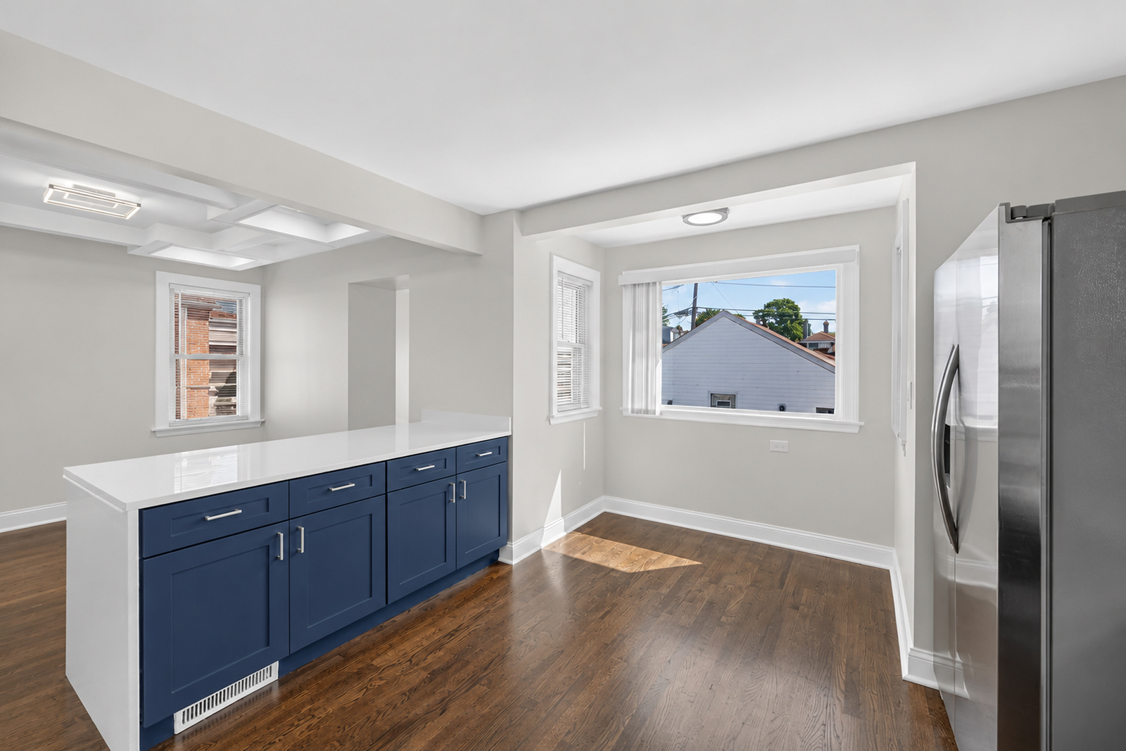 3121 N Normandy Avenue Property Photo 7