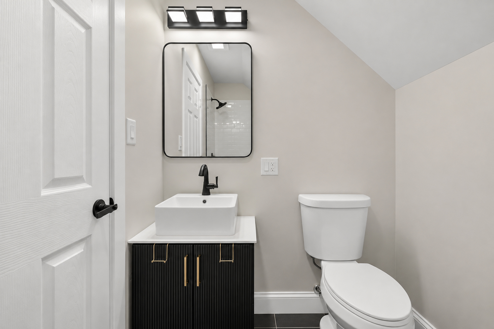 3121 N Normandy Avenue Property Photo 11