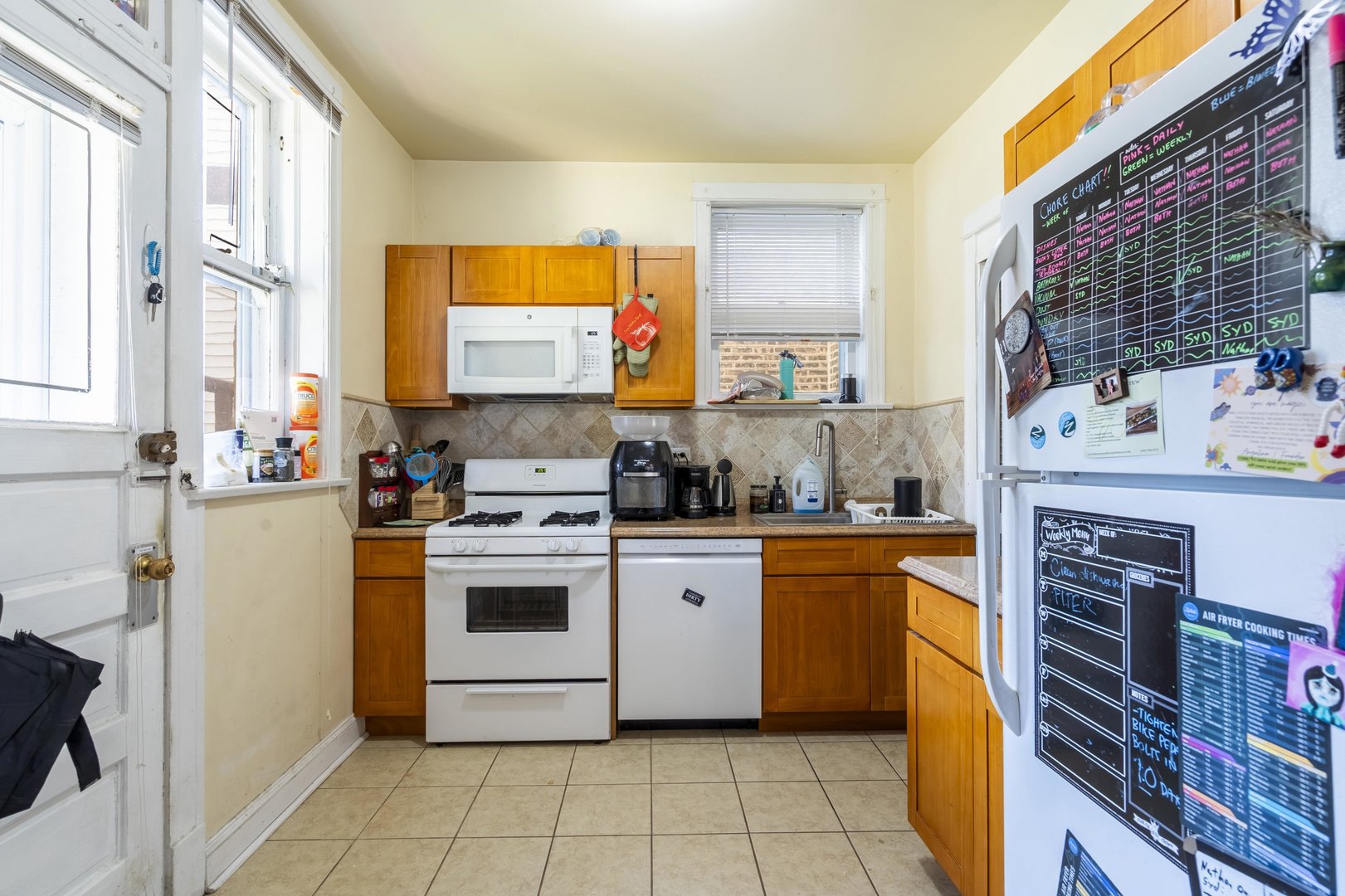 1317 W Elmdale Avenue Property Photo 10