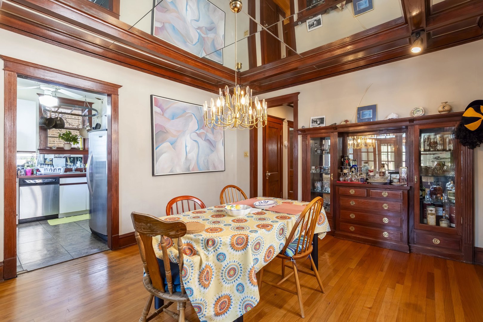 1317 W Elmdale Avenue Property Photo 13