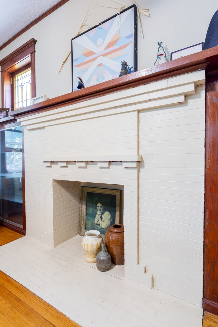 1317 W Elmdale Avenue Property Photo 18