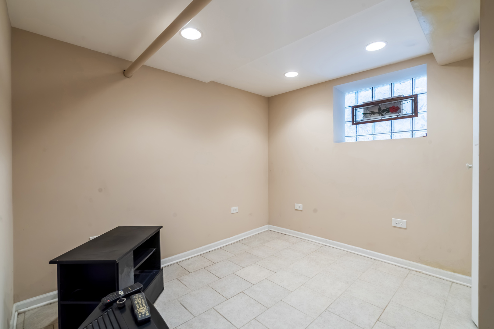 1317 W Elmdale Avenue Property Photo 22