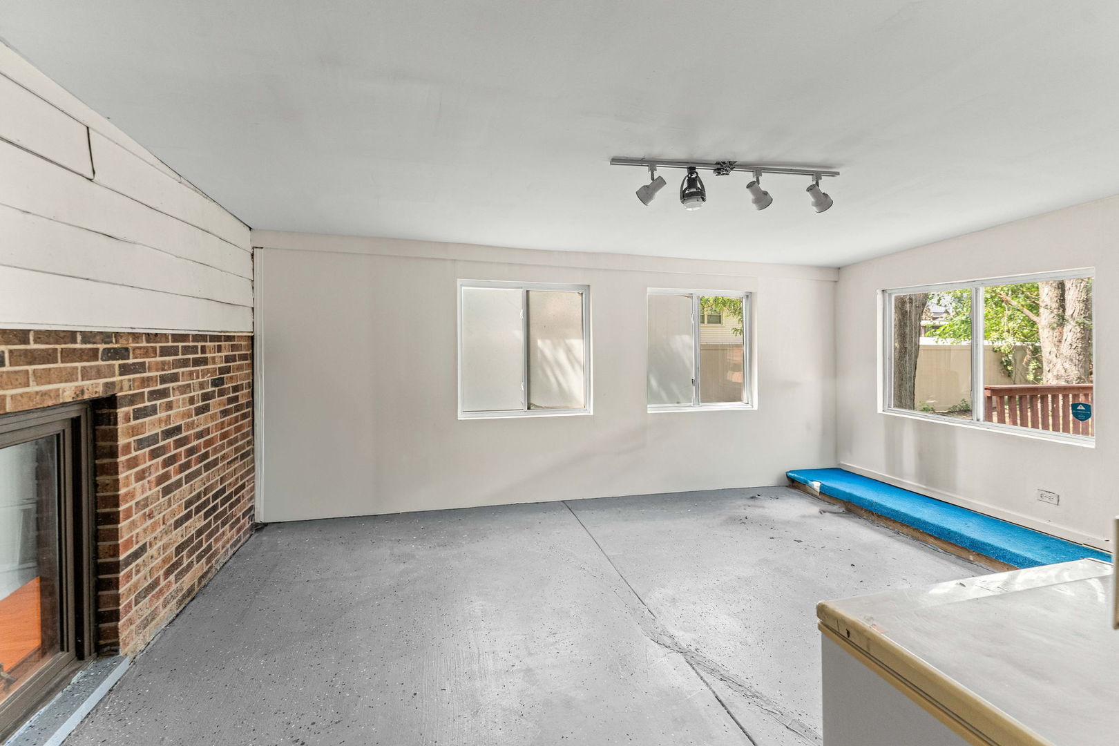 1114 185th Place Property Photo 18