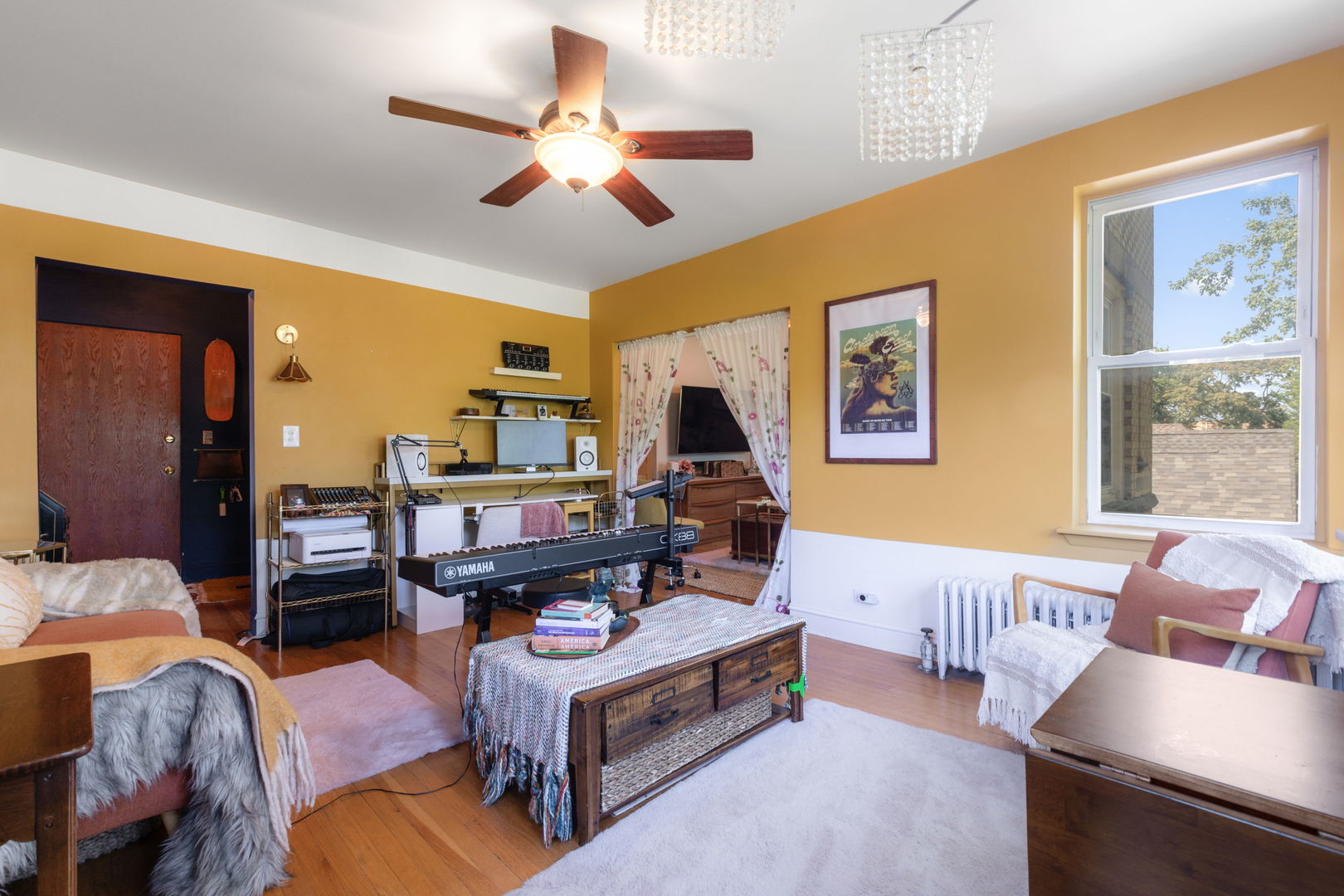 5060 N Claremont Avenue 3e Property Photo 3